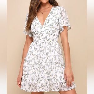 Lulus So True White Floral Print Tiered Short Sleeve Mini Dress